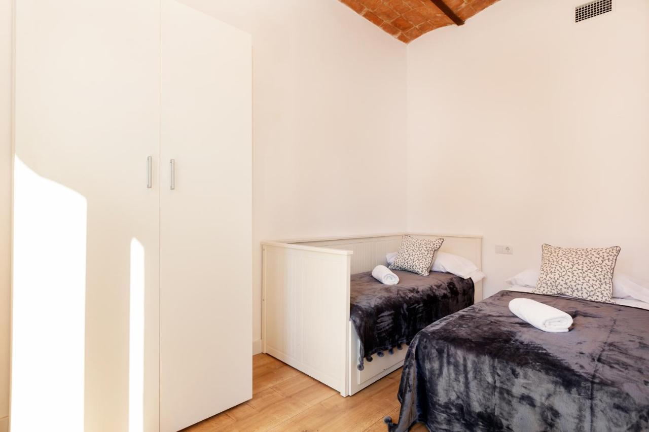 Akira Flats Urgell Apartment Barcelona Luaran gambar
